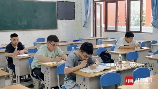 考生高考被单独分到一个教室，如何应对并发挥最佳？